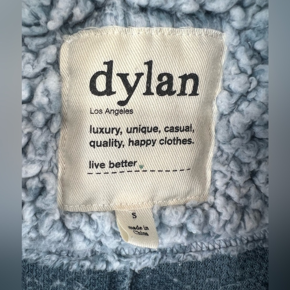 Dylan Frosty Tipped Pile Stadium Blue Fuzzy Faux Fur Pullover Quarter Zi… - Picture 6 of 8